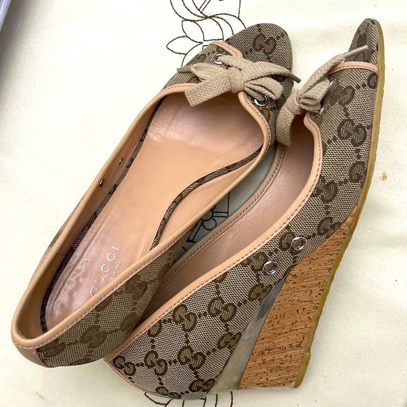 GUCCI Monogram Canvas/Leather Cork Heel Wedges - Picture 1 of 8